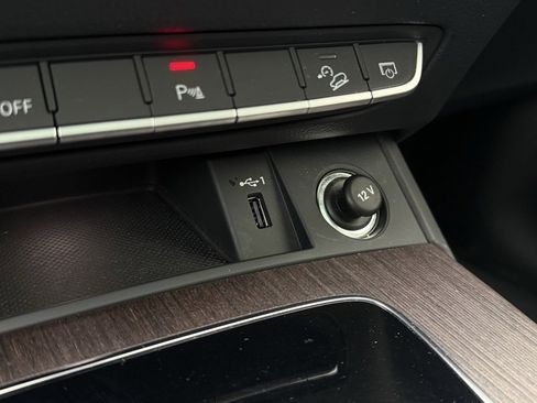 Used 2023 Audi Q5 2.0T Premium Plus w/ Premium Plus Package image 31