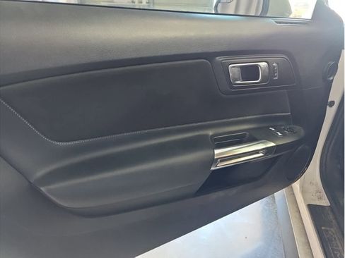 Used 2018 Ford Mustang Coupe w/ Ecoboost Performance Package image 18