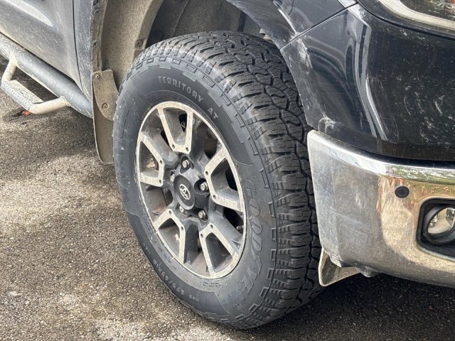 Used 2020 Toyota Tundra SR5 w/ TRD Off-Road Package AWD/4WD image 4