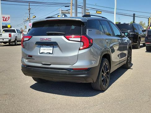 Used 2024 GMC Terrain SLE w/ Driver Convenience Package FWD image 12