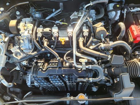 Used 2025 Nissan Altima 2.5 SV image 31