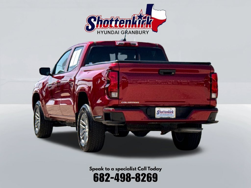 Used 2025 Chevrolet Colorado LT RWD image 8