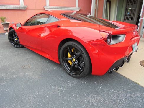 Used 2017 Ferrari 488 GTB RWD image 25