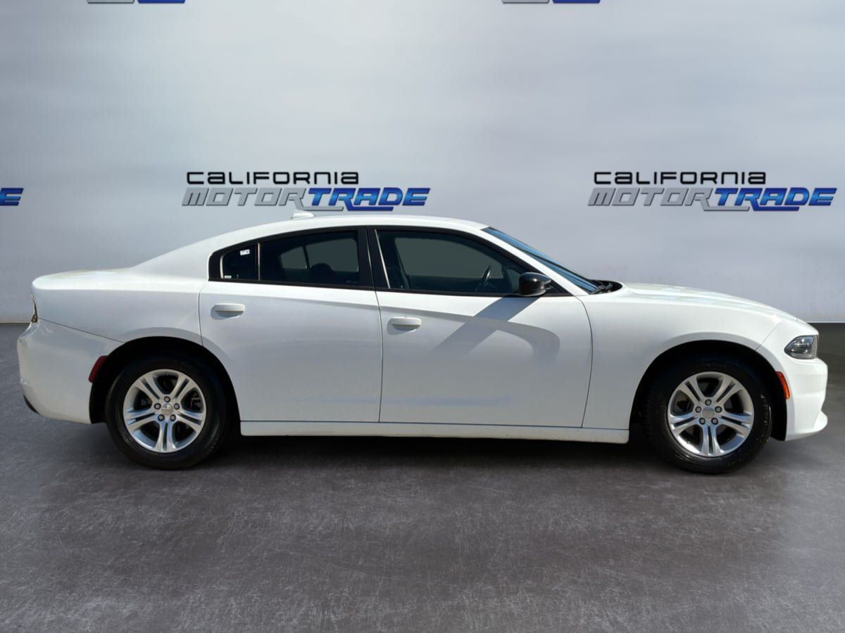 Used 2023 Dodge Charger SXT RWD image 4