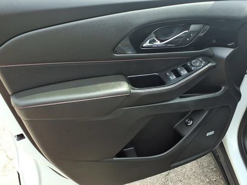 Used 2023 Chevrolet Traverse RS w/ LPO, Floor Liner Package FWD image 13