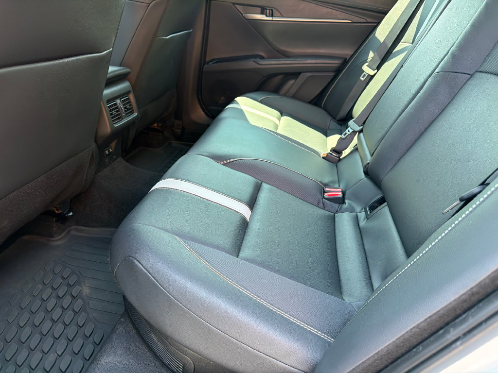 Used 2025 Toyota Camry SE w/ Convenience Package FWD image 25