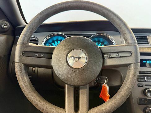 Used 2011 Ford Mustang Coupe w/ 101A Rapid Spec Order Code RWD image 16