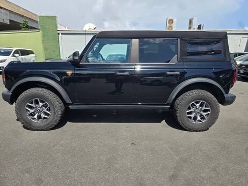 Used 2023 Ford Bronco Badlands AWD/4WD image 10