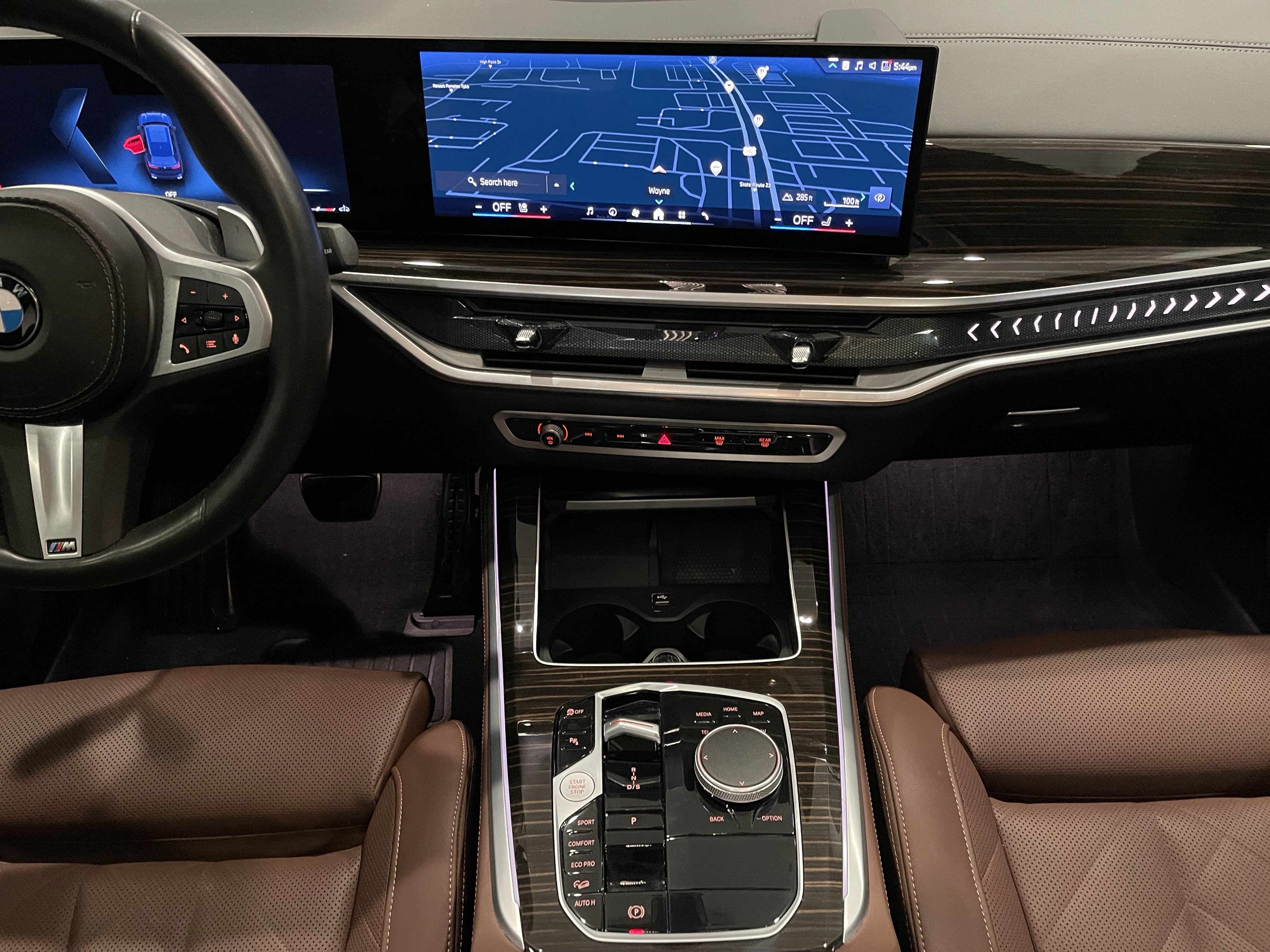 Certified 2025 BMW X5 xDrive40i w/ M Sport Package AWD/4WD image 17