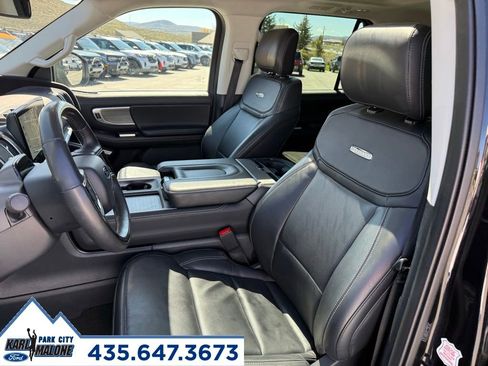 Used 2025 Ford Expedition Max Platinum AWD/4WD image 14