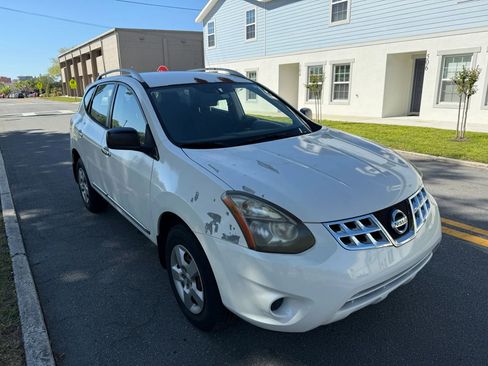 Used 2014 Nissan Rogue S w/ Convenience Package image 3