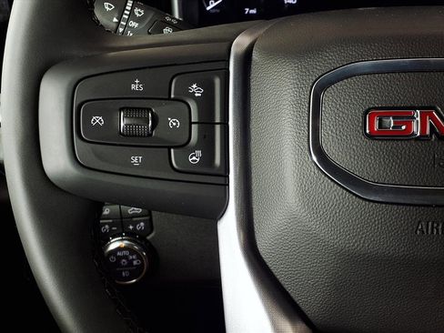 New 2026 GMC Sierra 2500 SLT image 19