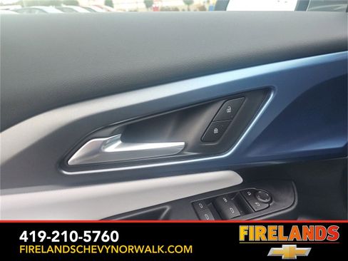 New 2026 Chevrolet Equinox EV LT image 25