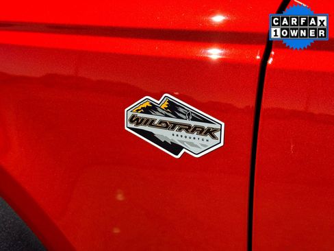 Used 2023 Ford Bronco Wildtrak image 3