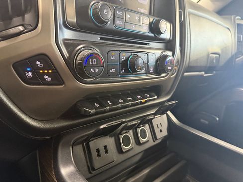 Used 2017 GMC Sierra 1500 Denali AWD/4WD image 19