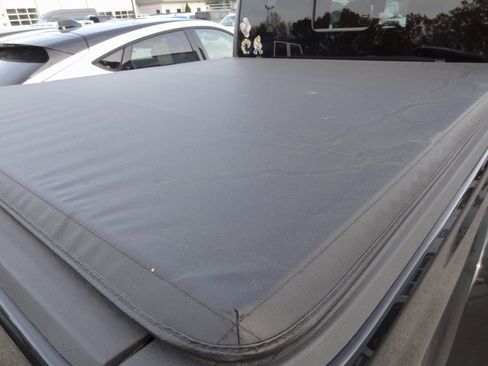 Used 2020 Jeep Gladiator Overland image 15