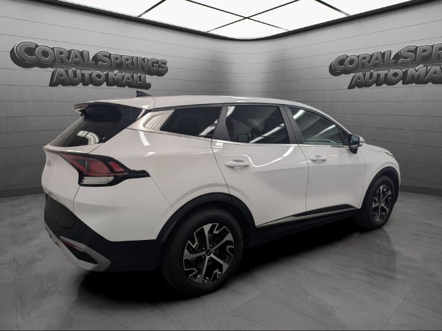 Used 2023 Kia Sportage EX FWD image 7