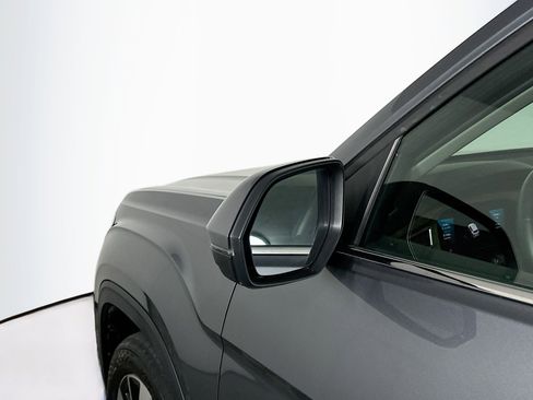 Used 2025 Volkswagen Atlas SE image 16