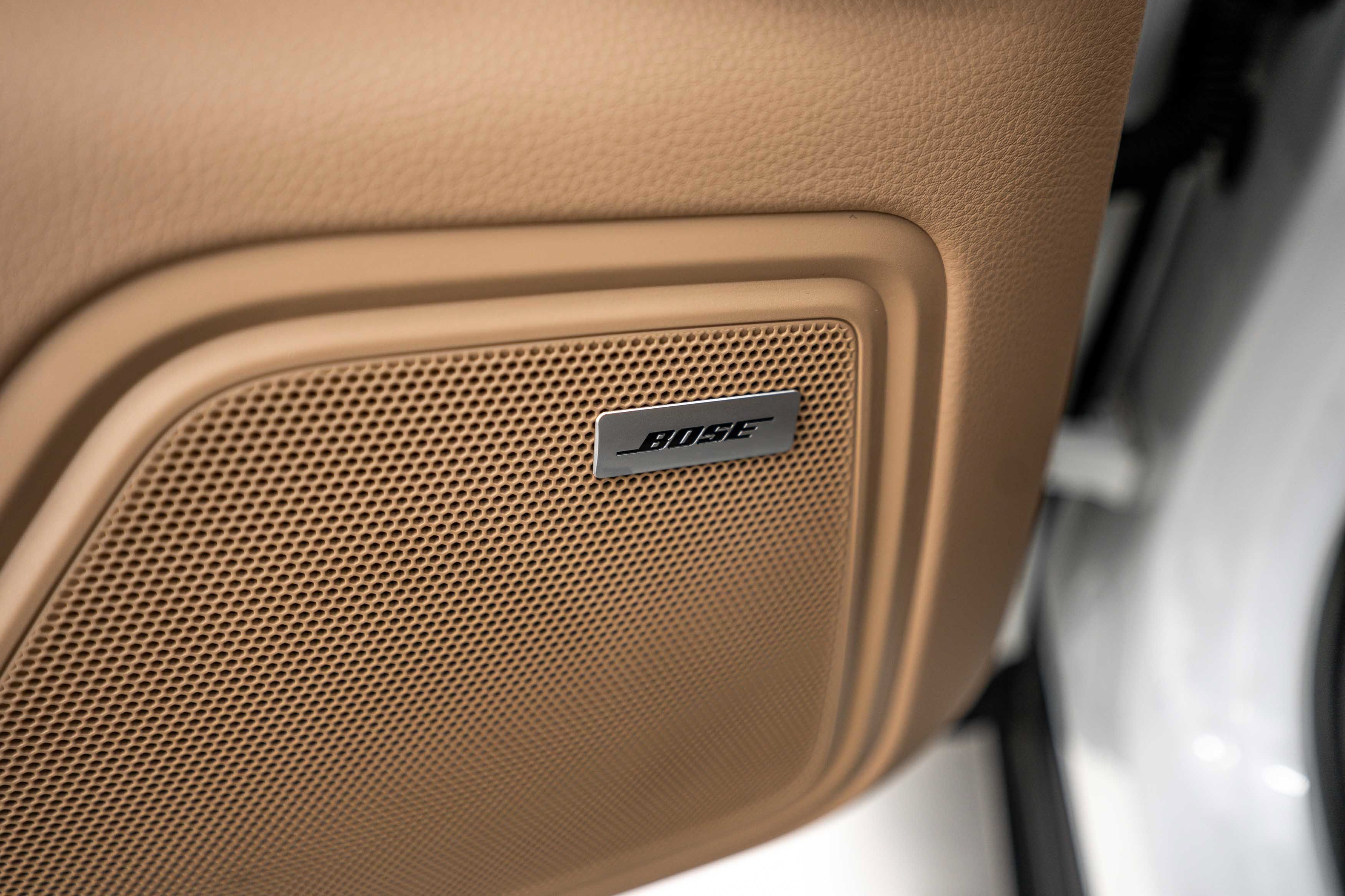 Certified 2023 Porsche Macan AWD/4WD image 17
