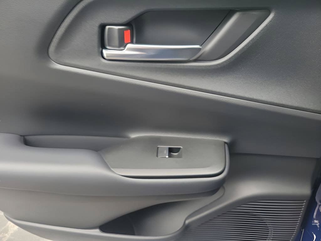 New 2026 Toyota Prius Plug-In Hybrid FWD image 8