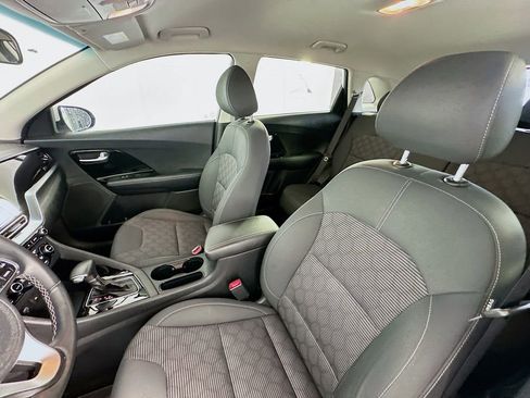 Used 2021 Kia Niro LXS FWD image 19