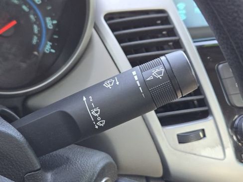 Used 2012 Chevrolet Cruze LS w/ Connectivity Package image 20