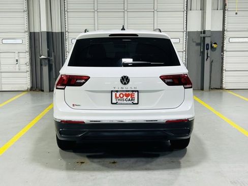 Used 2022 Volkswagen Tiguan S image 16