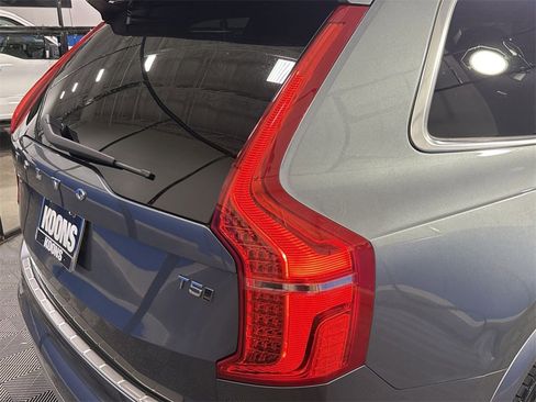 Used 2018 Volvo XC90 T5 Momentum w/ Convenience Package image 43