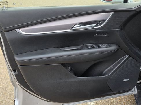 Used 2018 Cadillac XT5 Luxury image 15