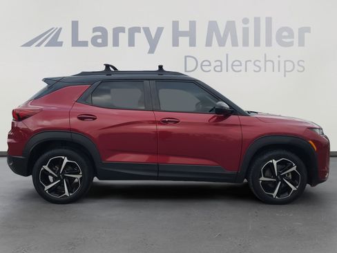 Used 2021 Chevrolet TrailBlazer RS w/ Technology Package AWD/4WD image 6