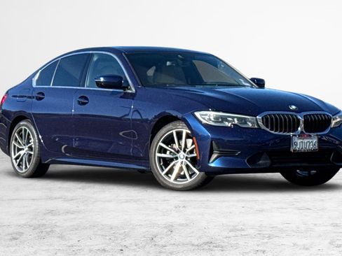 Used 2020 BMW 330i Sedan w/ Convenience Package image 2