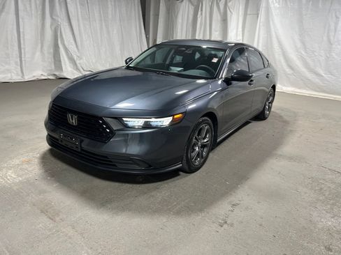 Used 2023 Honda Accord EX image 3