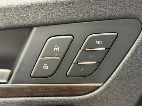 Certified 2025 Audi Q5 e Premium Plus AWD/4WD image 14