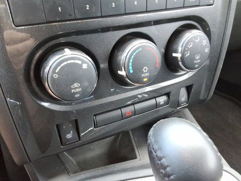 Used 2009 Dodge Challenger R/T RWD image 29