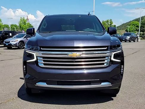 Used 2024 Chevrolet Tahoe High Country w/ Premium Package AWD/4WD image 3