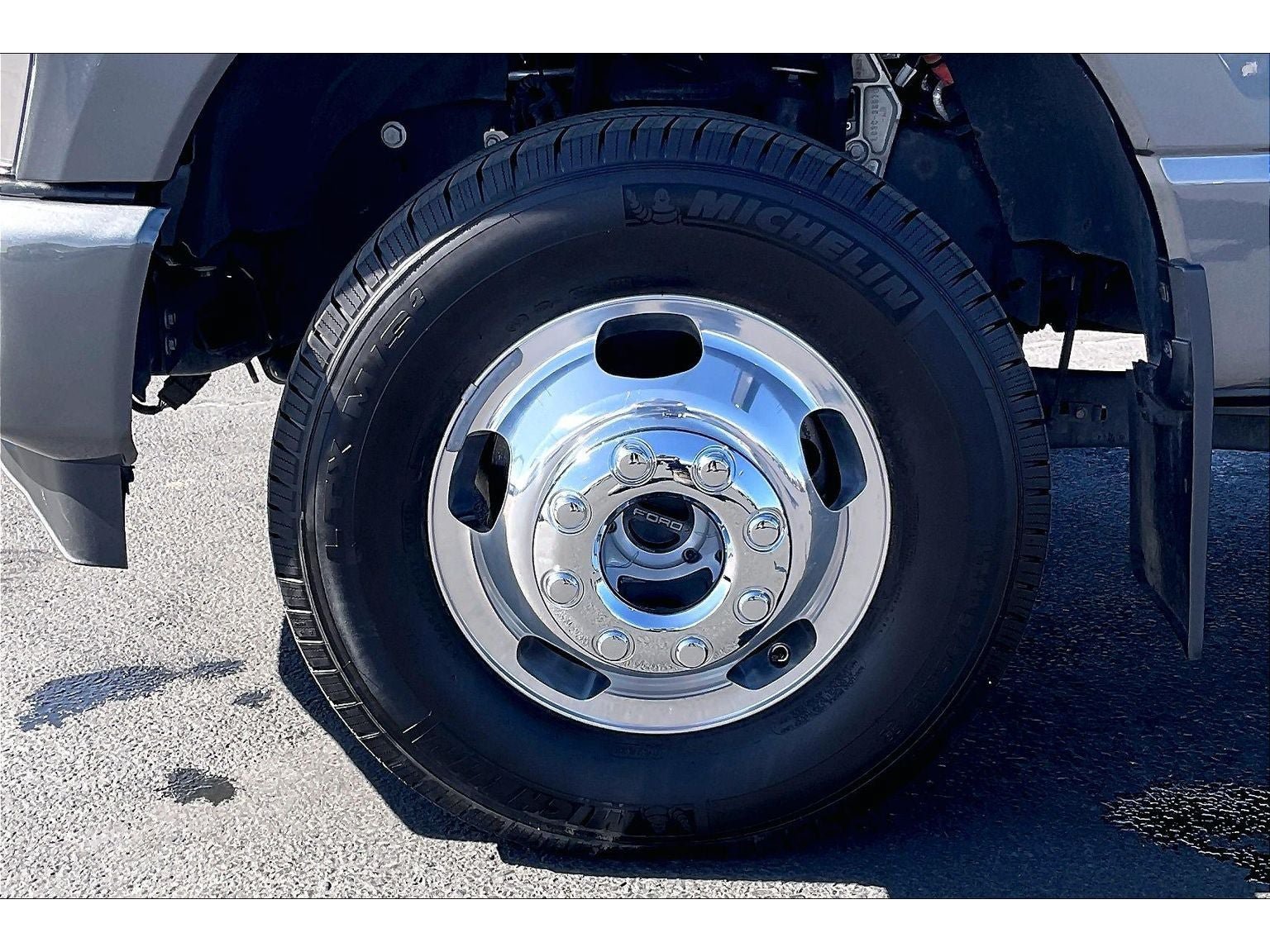 Used 2026 Ford F350 Platinum AWD/4WD image 10
