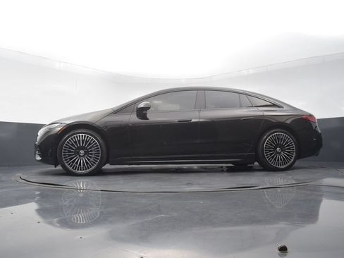 Used 2022 Mercedes-Benz EQS 580 4MATIC Sedan image 46