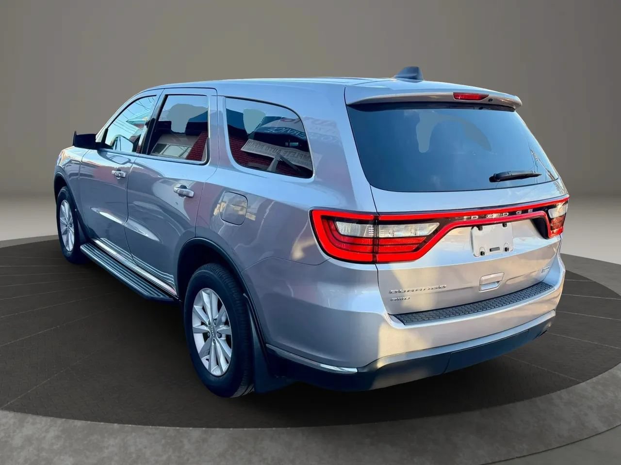Used 2015 Dodge Durango SXT AWD/4WD image 6