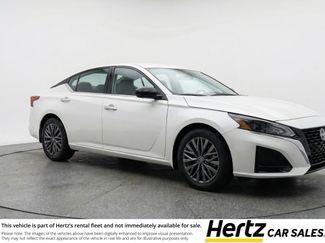 Used 2025 Nissan Altima 2.5 SV FWD video 1