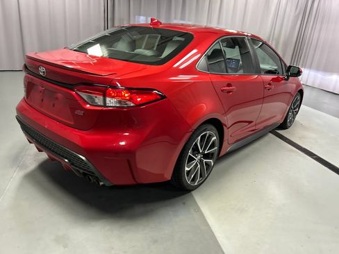Used 2020 Toyota Corolla SE w/ SE Premium Package FWD image 7