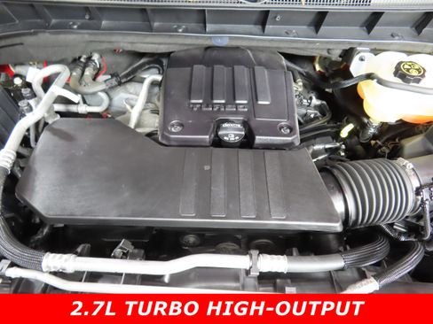 Used 2022 Chevrolet Silverado 1500 LT AWD/4WD image 11