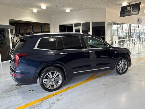 Used 2021 Cadillac XT6 Premium Luxury AWD/4WD image 9