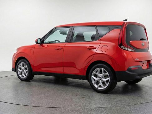 Used 2025 Kia Soul LX w/ LX Technology Package image 6