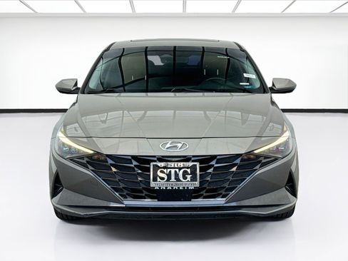 Used 2023 Hyundai Elantra Limited FWD image 2