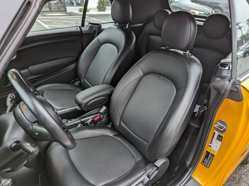 Used 2018 MINI Cooper Convertible image 13