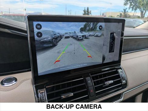 Used 2024 Lincoln Navigator Reserve AWD/4WD image 19