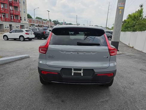 Used 2024 Volvo XC40 B5 Plus w/ Climate Package AWD/4WD image 7