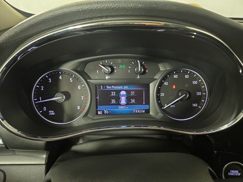 Used 2022 Buick Encore Preferred AWD/4WD image 16