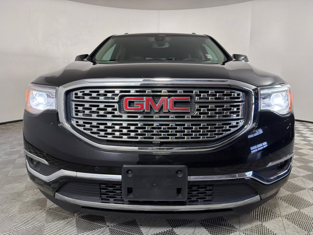 Used 2017 GMC Acadia Denali w/ Technology Package AWD/4WD image 10