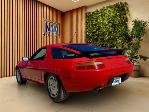 Used 1989 Porsche 928 S4 image 30